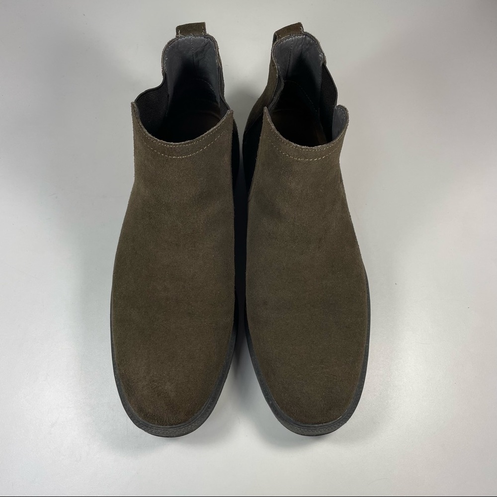 G. H. Bass Men's Randall brown Suede Chelsea Boots
Size 8.5 M - Picture 8 of 8